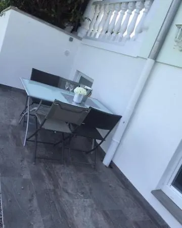 -villa Royal Helene